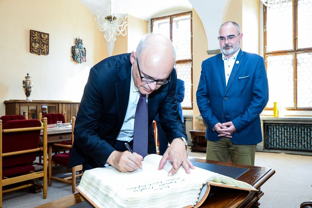 Primátor přijal švýcarského velvyslance (foto: M. Pecuch, 19.9.2018)