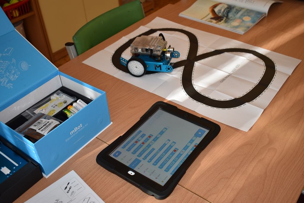 Školáci v Plzni mají k dispozici špičkové stavebnice i další pomůcky (foto: A. Jarošová, 25.9.2018)