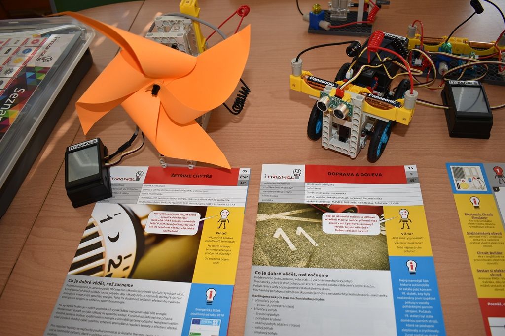 Školáci v Plzni mají k dispozici špičkové stavebnice i další pomůcky