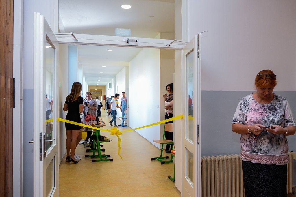 Gymnázium Františka Křižíka má nový pavilon jazyků (foto: M. Pecuch, 26.9.2018)