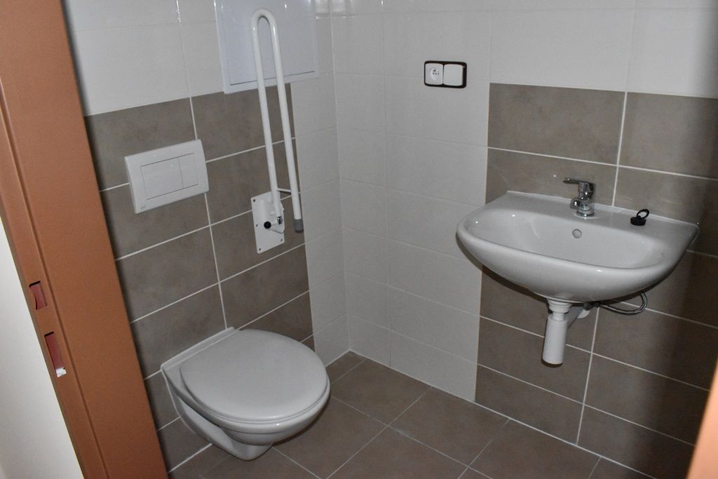 Předání bytu U Jam 23 (foto: A. Jarošová, 2.10.2018)