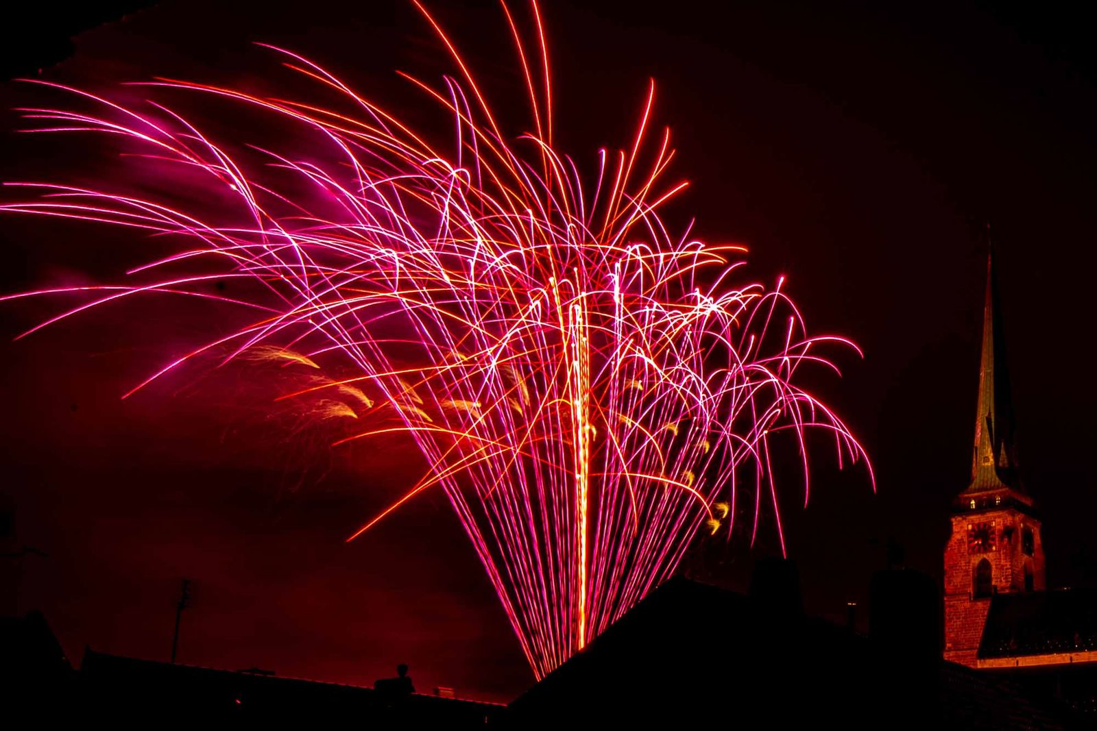 Oslavy vzniku republiky 2018 - Ohňostroj (foto: M. Pecuch, 28.10.2018)