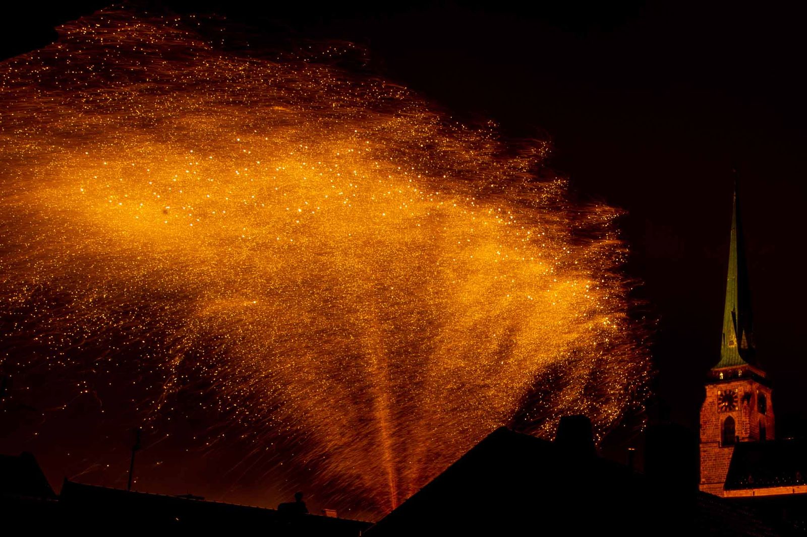 Oslavy vzniku republiky 2018 - Ohňostroj (foto: M. Pecuch, 28.10.2018)