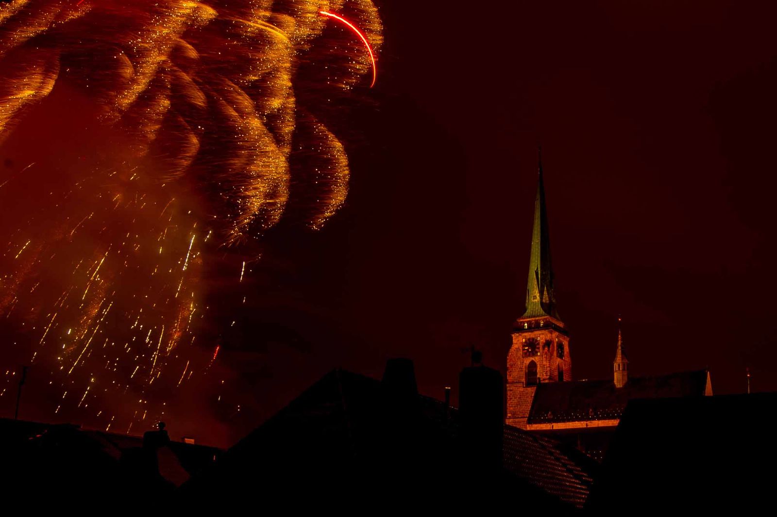 Oslavy vzniku republiky 2018 - Ohňostroj (foto: M. Pecuch, 28.10.2018)