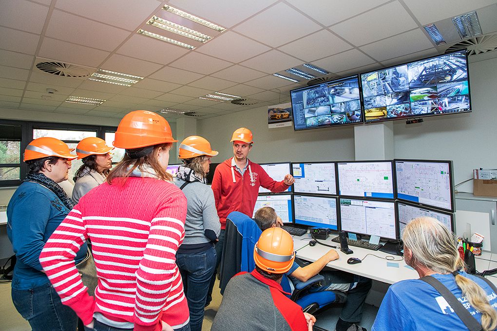 Oslavy vzniku republiky 2018 - Spalovna Chotíkov, Depo2015, Průvod světel (foto: M. Chaloupka, 28.10.2018)