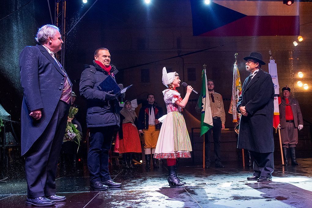 Oslavy vzniku republiky 2018 - Spalovna Chotíkov, Depo2015, Průvod světel (foto: M. Chaloupka, 28.10.2018)