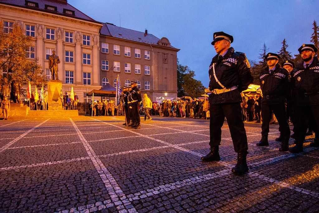 Oslavy vzniku republiky 2018 - Pietní akt na náměstí T. G. Masaryka (foto: M. Pecuch, 28.10.2018)