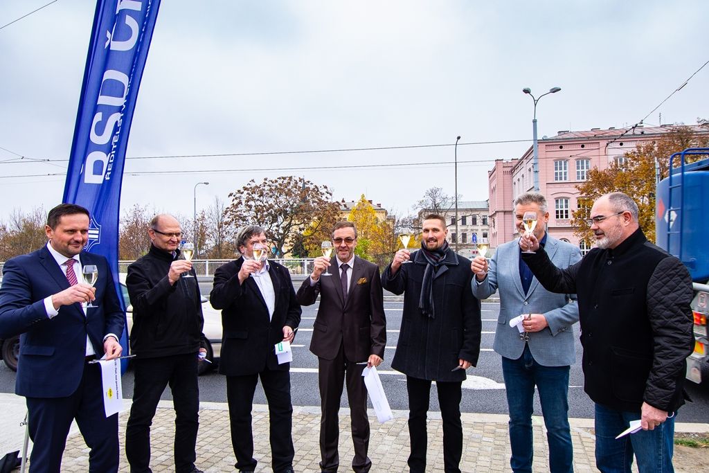 Slavnostní zprovoznění mostu gen. Pattona (foto: M. Pecuch, 7.11.2018)