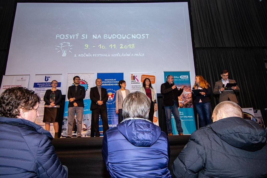 Festival vzdělávání zaplnil Depo2015 (foto: M. Pecuch, 9.11.2018)
