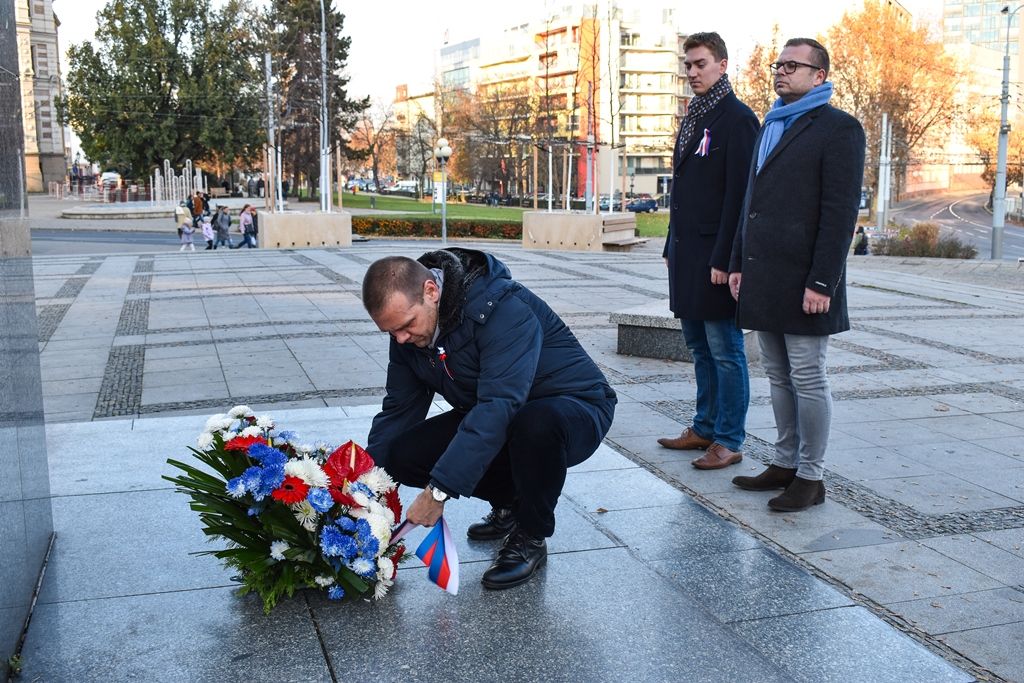 Plzeň uctila památku obětí komunismu a připomněla Václava Havla (foto: M. Fialová, 17.11.2018)