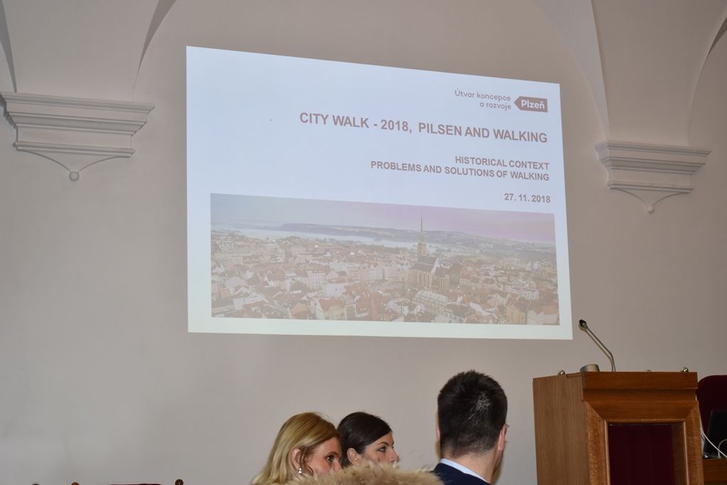 Konference ve Sněmovním sále plzeňské radnice (foto: A. Jarošová)