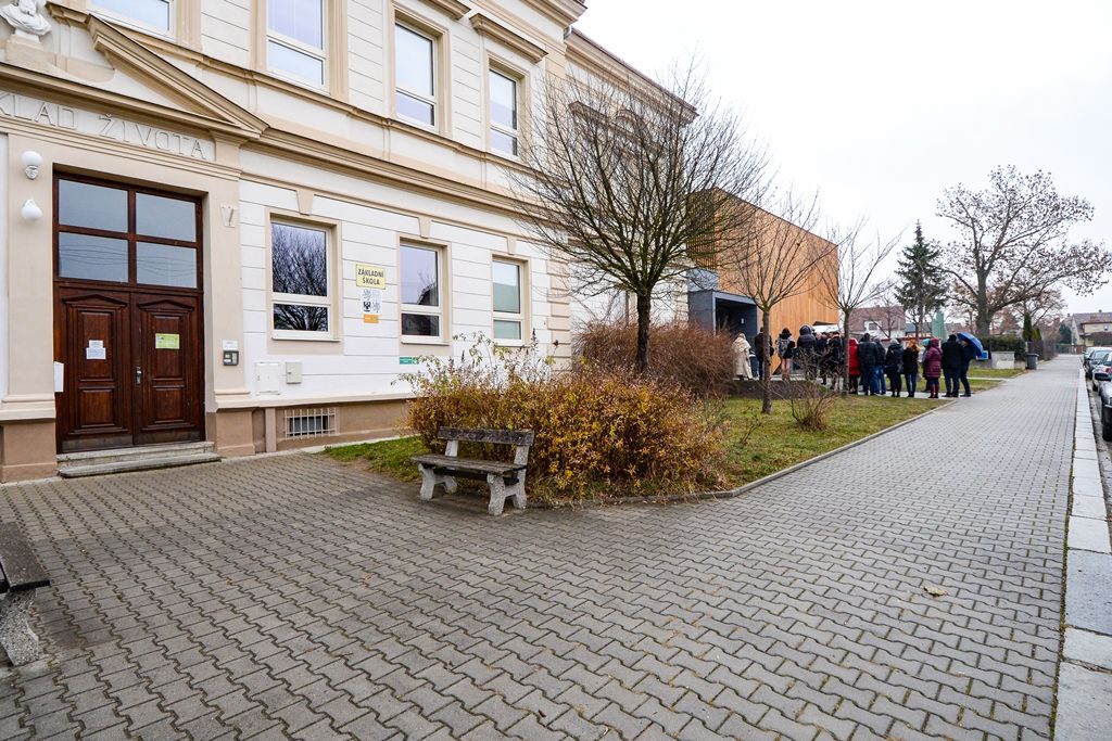 Škola v Újezdě má novou družinu s jídelnou (foto: M. Pecuch, 30.11.2018)