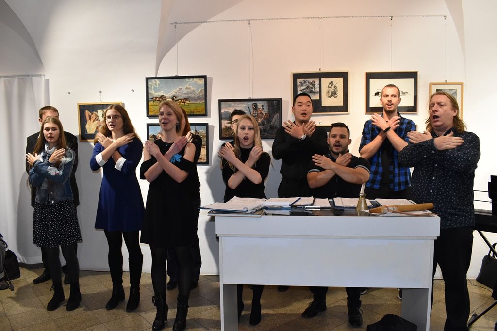 Výstava Ženy a dobrodružství Bohumila Konečného (foto vernisáž: E. Barborková, foto výstava: M. Pecuch, 6.12.2019)