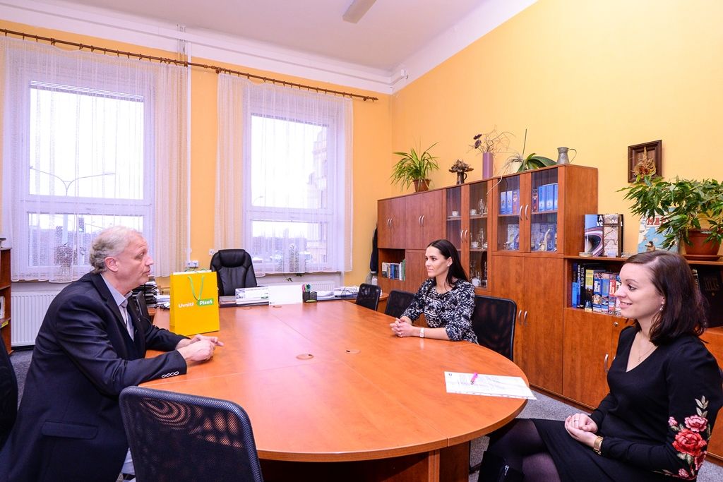 17. základní škola v Plzni má novou půdní vestavbu (foto: M. Pecuch, 12.12.2018)