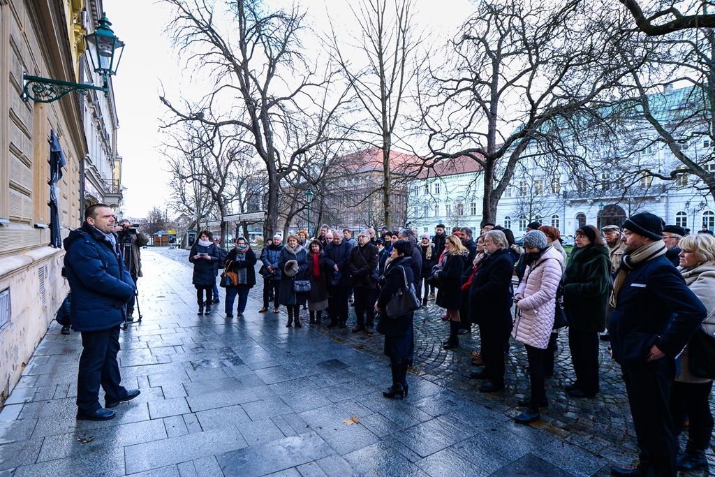 Plzeňská rodačka a slavná cembalistka Zuzana Růžičková má v Plzni pamětní desku (foto: M. Pecuch, 14.1.2019)