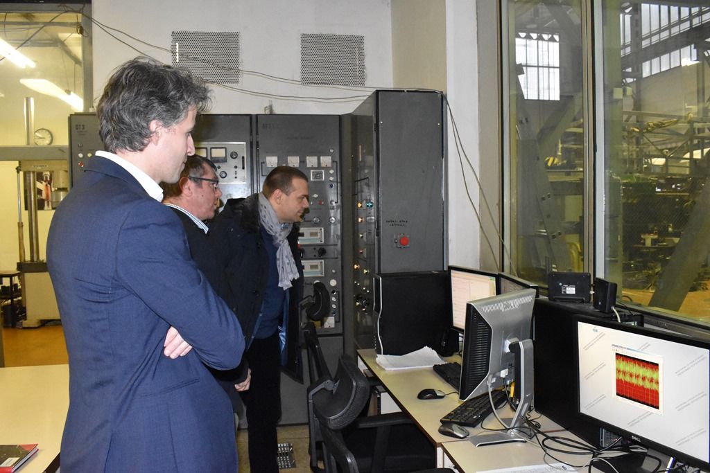 Primátor si prohlédl špičkové centrum žárových nástřiků i dynamickou zkušebnu (foto: E. Barborková, 15.1.2019)