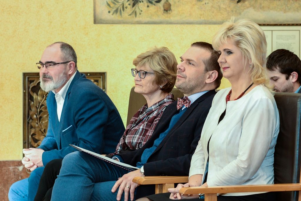 Primátor předal výtěžek celoroční sbírky Díky dětem (foto: M. Pecuch, 18.1.2019)