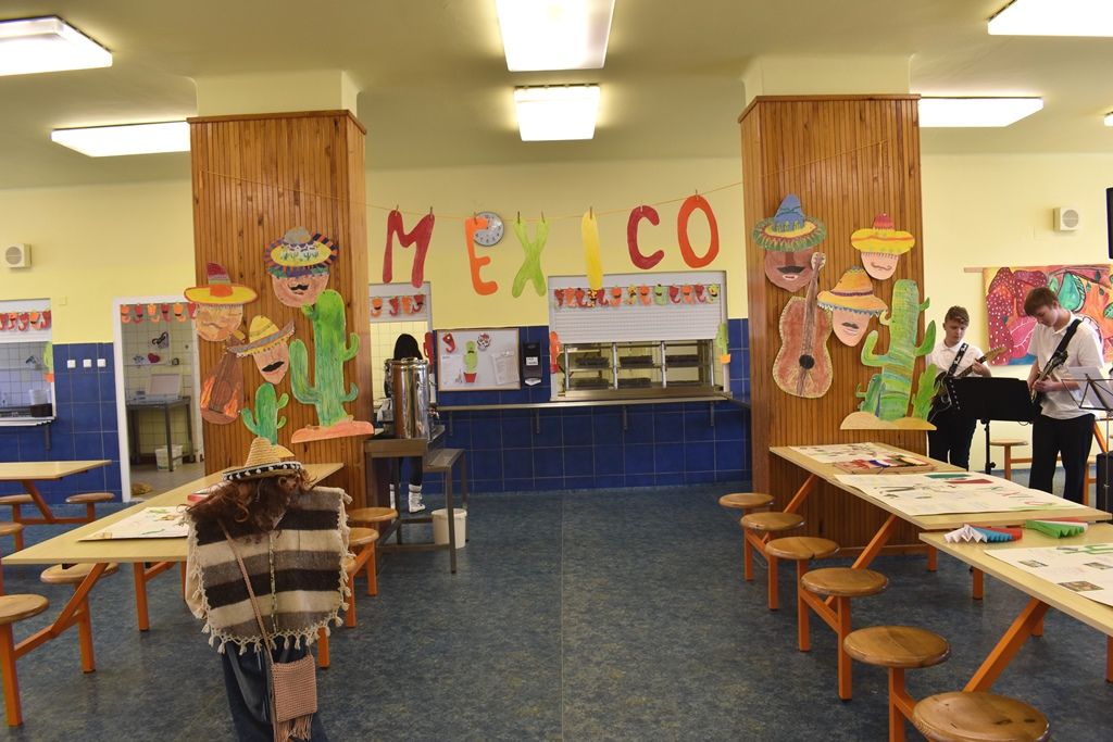 Žáci z 15. základní školy si pochutnali na mexickém menu (foto: A. Jarošová, 5.2.2019)