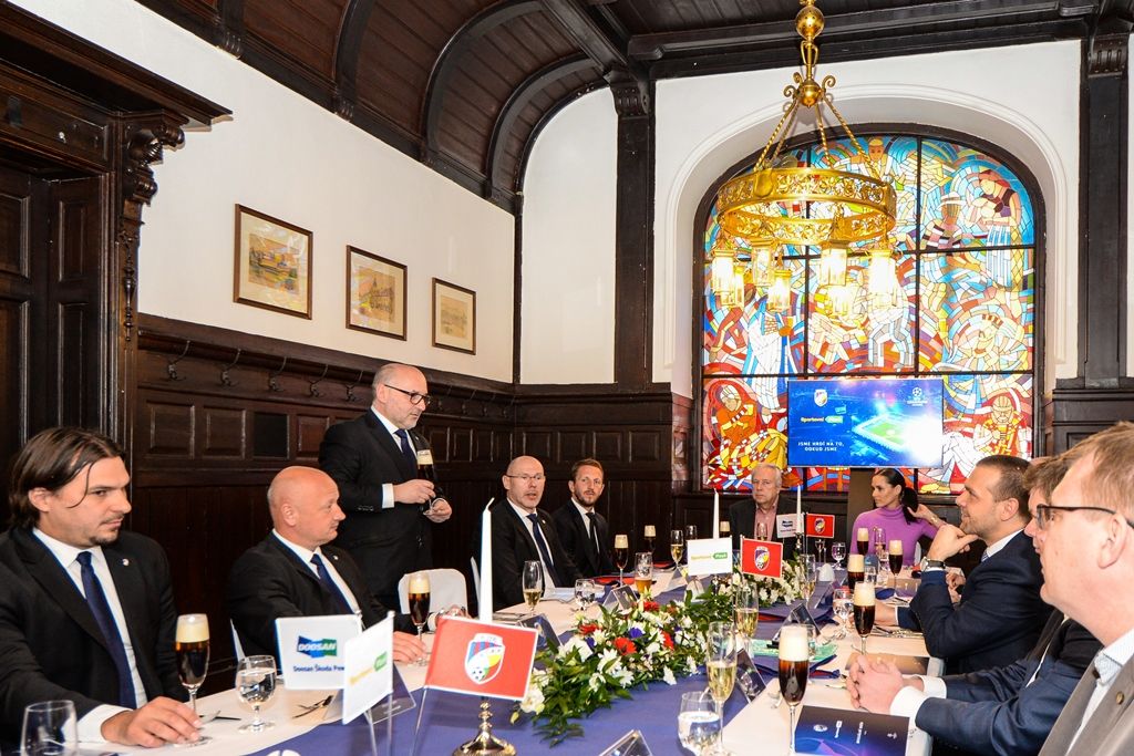 Setkání vedení města s FC Viktoria Plzeň (foto: M. Pecuch, 6.2.2019)