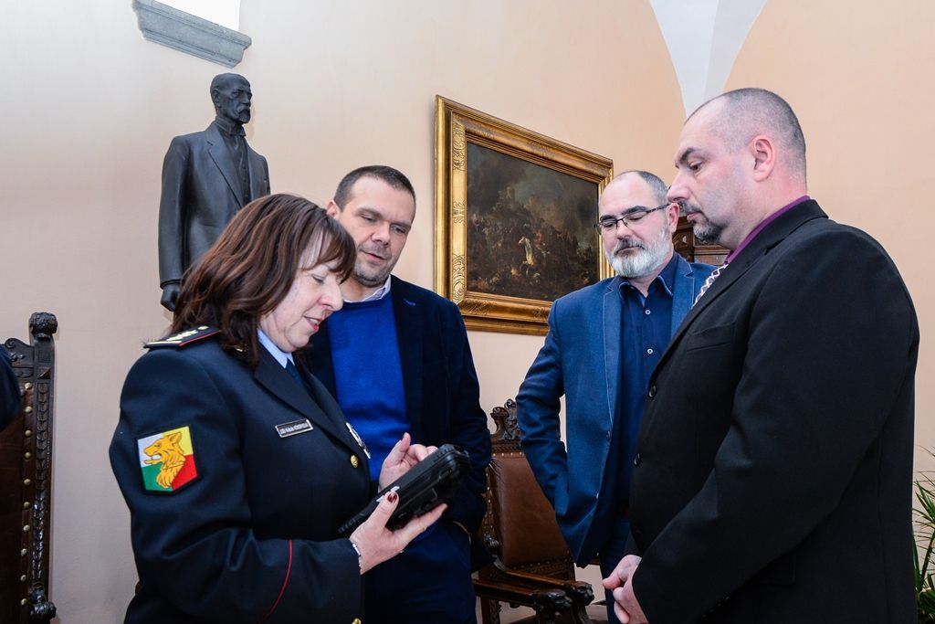 Město poskytlo policii přístroj k ověřování totožnosti (foto: M. Pecuch, 18.2.2019)