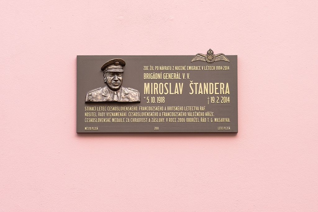 Město Plzeň si připomnělo páté výročí úmrtí generála Štandery (foto: M. Pecuch, 19.2.2019)