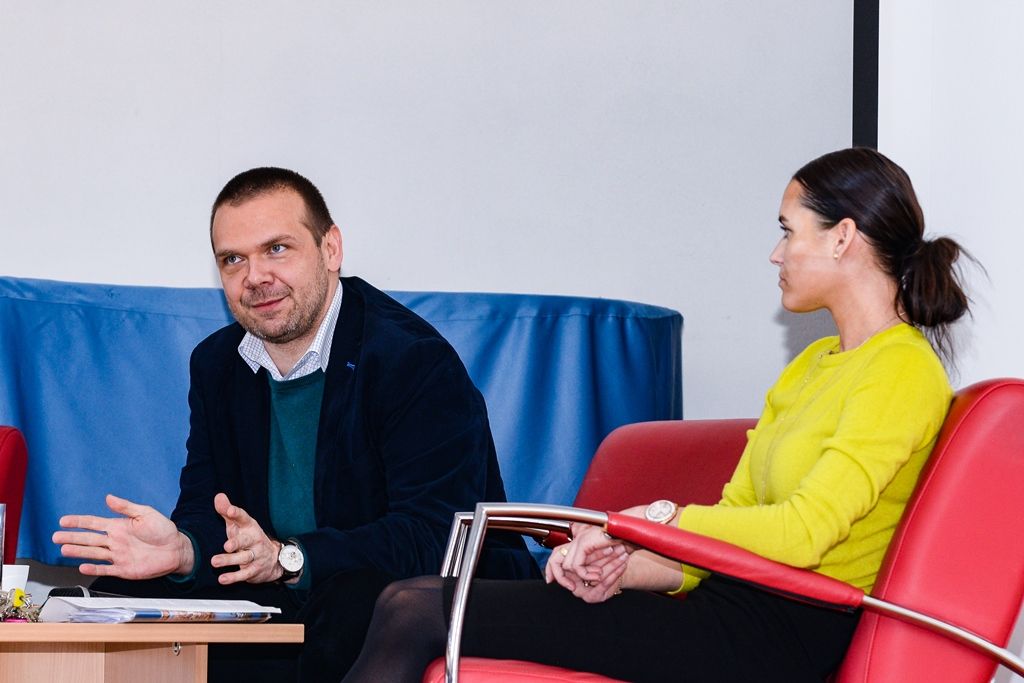 Setkání ředitelů plzeňských ZŠ s primátorem Martinem Baxou a radní Lucií Kantorovou (foto: M. Pecuch, 19.2.2019)