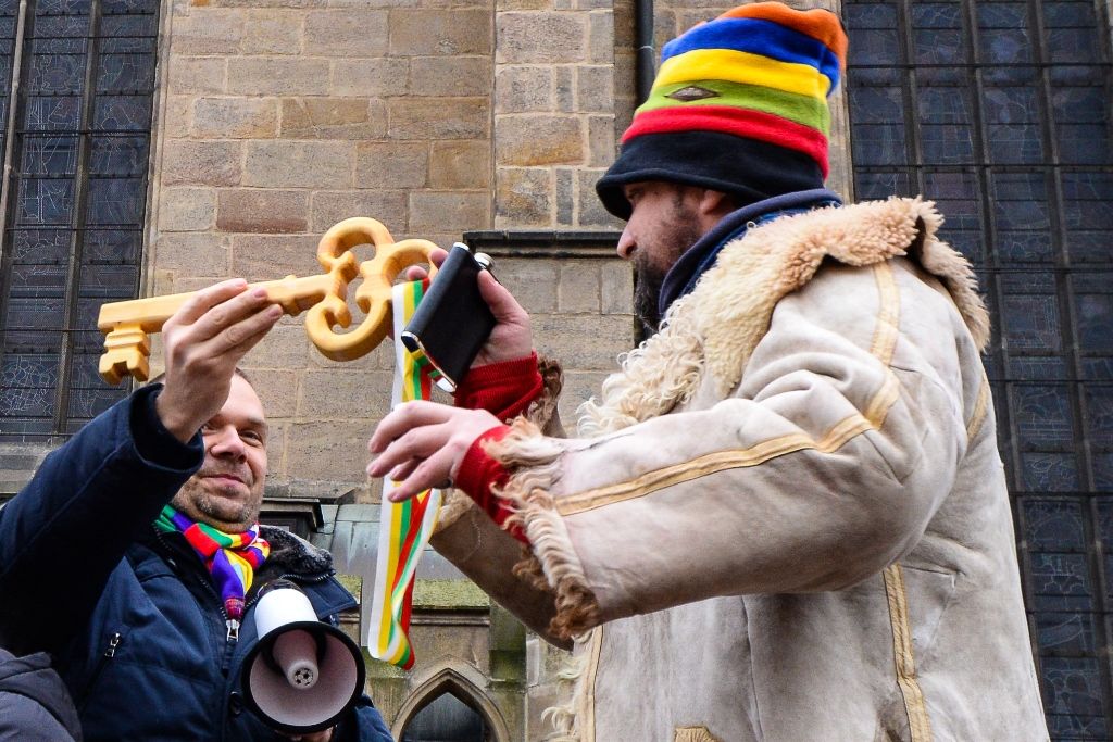 Masopustní masky převzaly klíč od Plzně (foto: M. Pecuch, 2.3.2019)