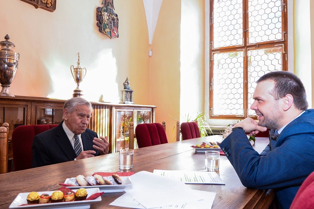 Jiří Světlík oslavil 95. narozeniny, svému rodákovi popřálo město Plzeň (foto: M. Pecuch, 20.3.2019)