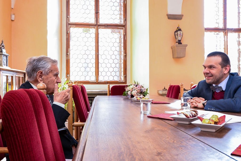 Jiří Světlík oslavil 95. narozeniny, svému rodákovi popřálo město Plzeň (foto: M. Pecuch, 20.3.2019)