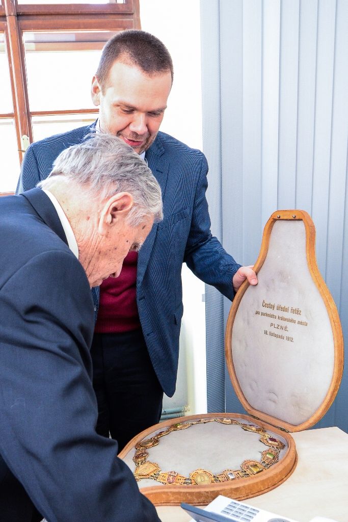 Jiří Světlík oslavil 95. narozeniny, svému rodákovi popřálo město Plzeň (foto: M. Pecuch, 20.3.2019)