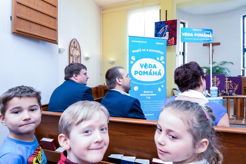 Charitativní kampaň Voda pomáhá odstartovala na Světový den vody (foto: M. Pecuch, 22.3.2019)