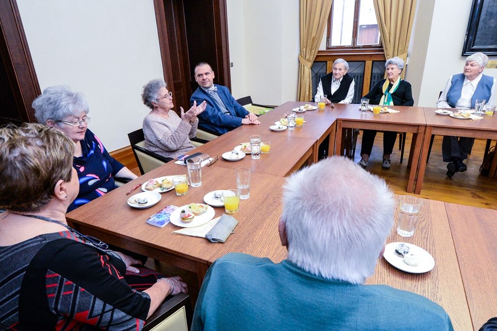 Primátor se setkal na radnici se zástupci seniorů (foto: M. Pecuch, 2.4.2019)