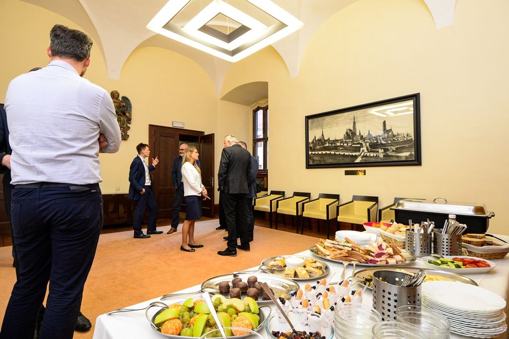 Zástupci velkých firem diskutovali s vedením Plzně o zaměstnancích i bezpečnosti (foto: M. Pecuch, 4.4.2019)