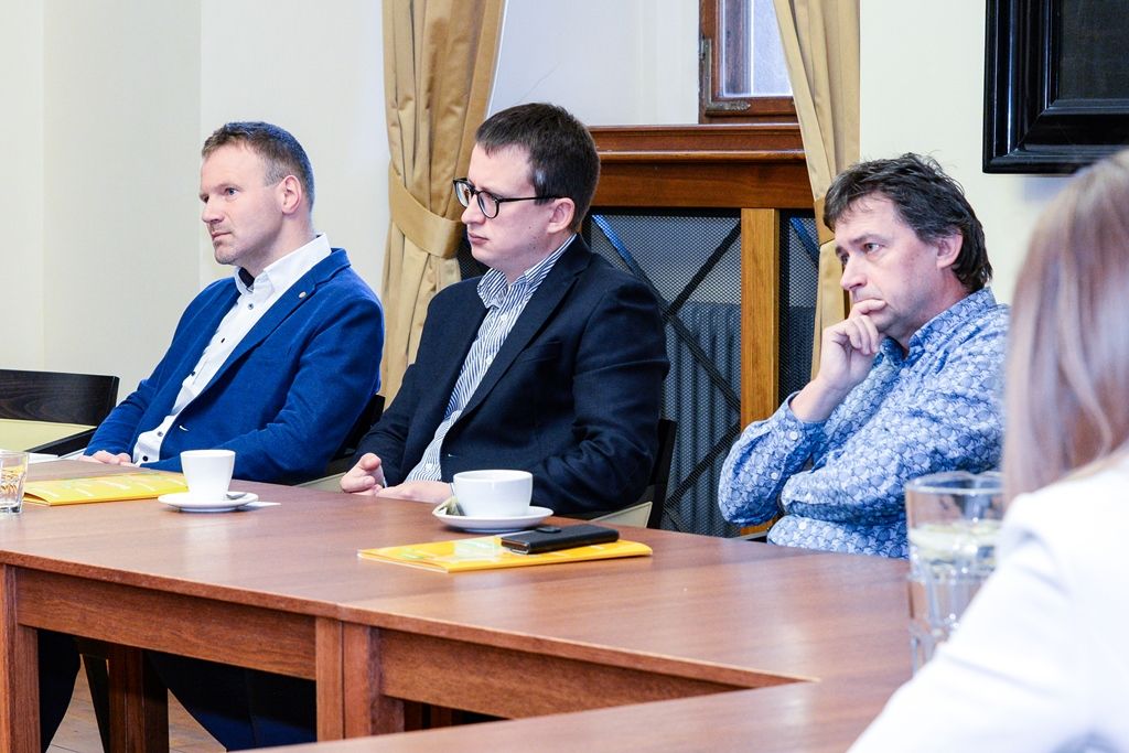 Zástupci velkých firem diskutovali s vedením Plzně o zaměstnancích i bezpečnosti (foto: M. Pecuch, 4.4.2019)