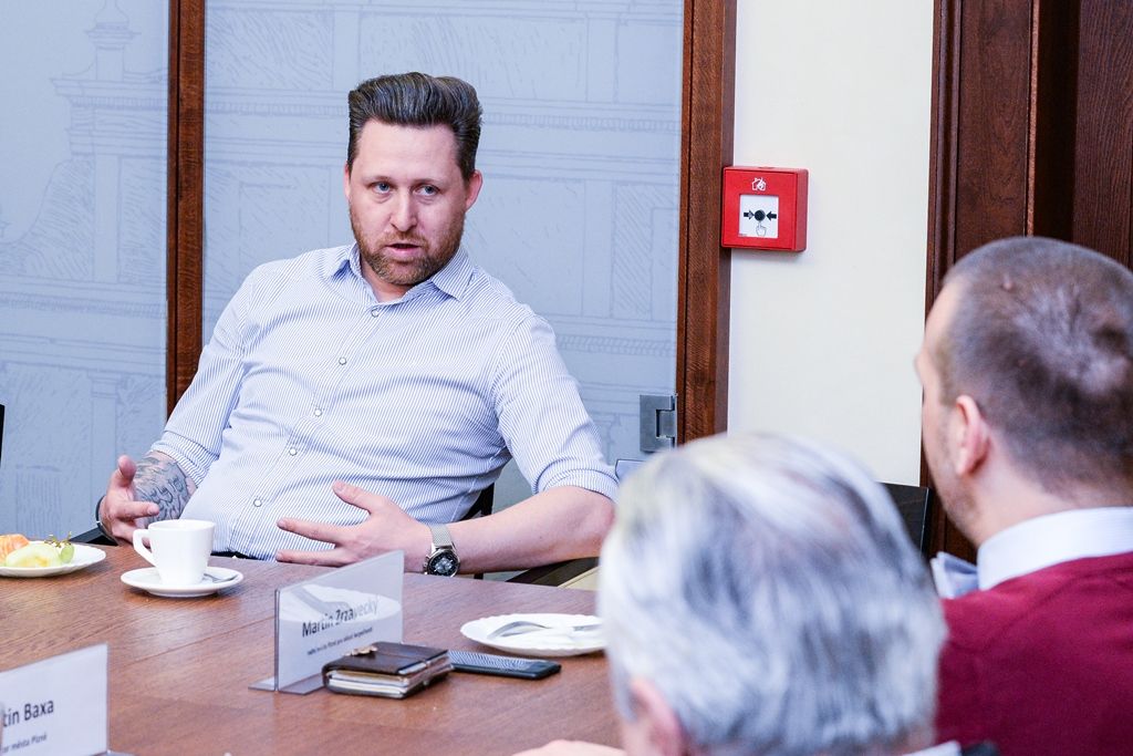 Zástupci velkých firem diskutovali s vedením Plzně o zaměstnancích i bezpečnosti (foto: M. Pecuch, 4.4.2019)