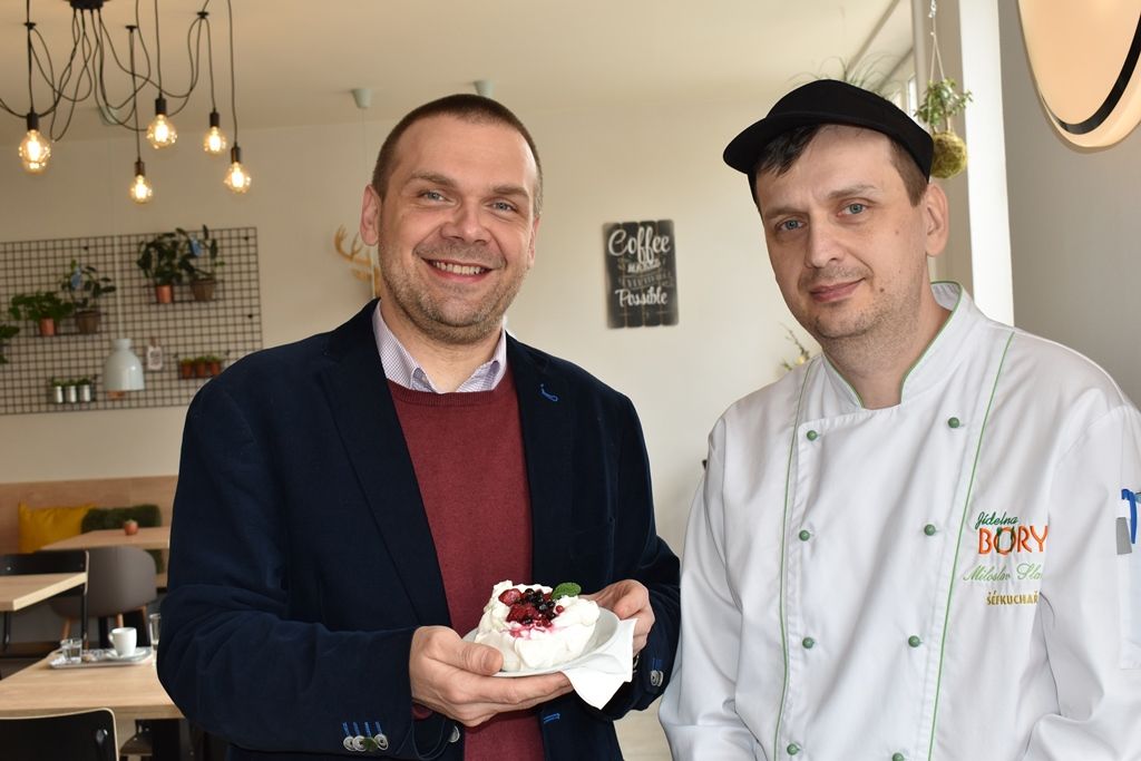 10. školní jídelna kompletně zrekonstruovala své prostory (foto: E. Barborková, 11.4.2019)