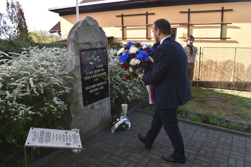 Pietní akt v Liticích (foto: A. Jarošová, 25.4.2019)