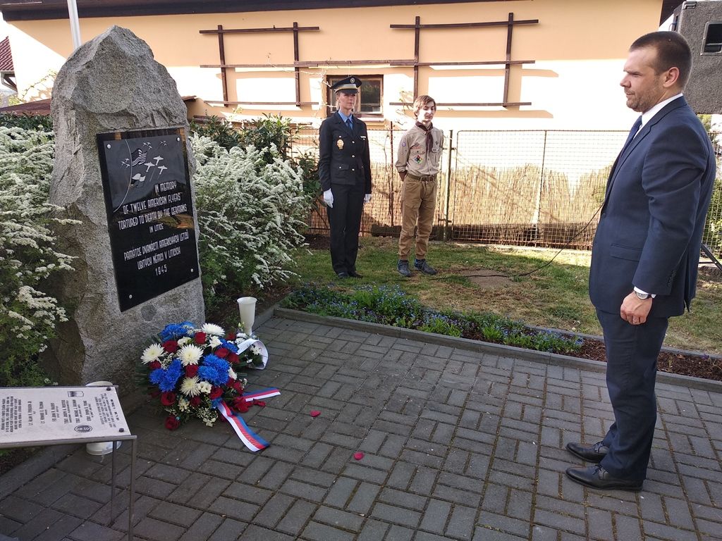 Pietní akt v Liticích (foto: A. Jarošová, 25.4.2019)