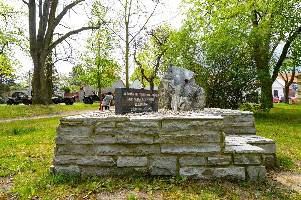 Slavnosti svobody 2019 - Pietní akty v Křimicích (foto: M. Pecuch, 27.4.2019)