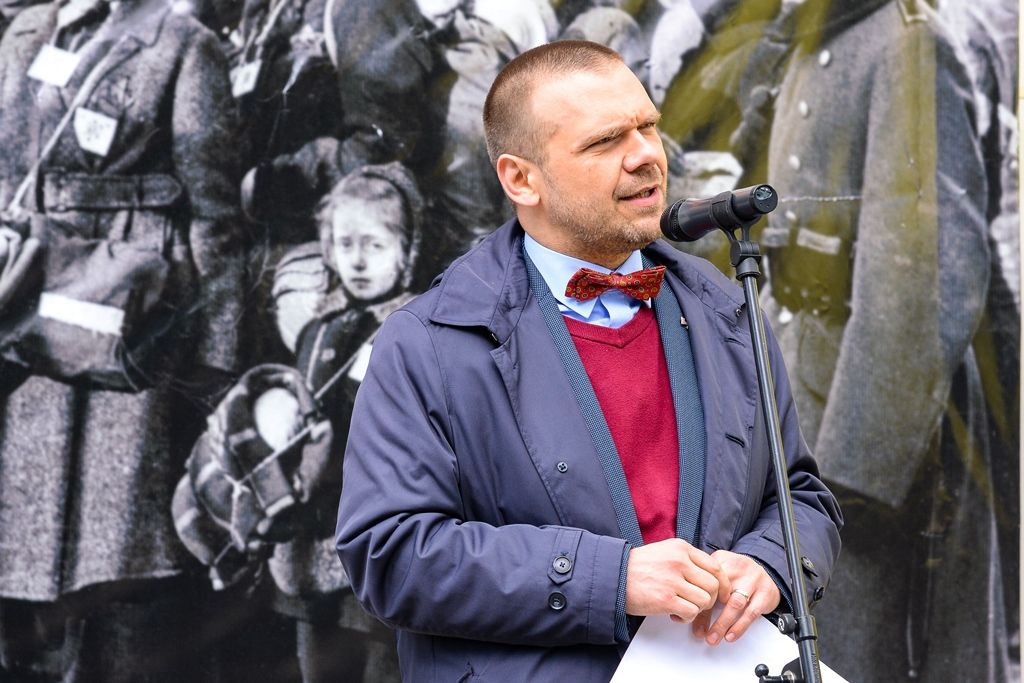 Čtení jmen obětí holocaustu Jom ha-šoa (foto: M. Pecuch, 2.5.2019)