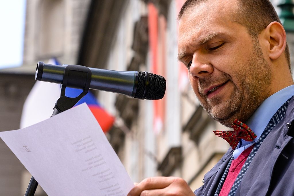 Čtení jmen obětí holocaustu Jom ha-šoa (foto: M. Pecuch, 2.5.2019)