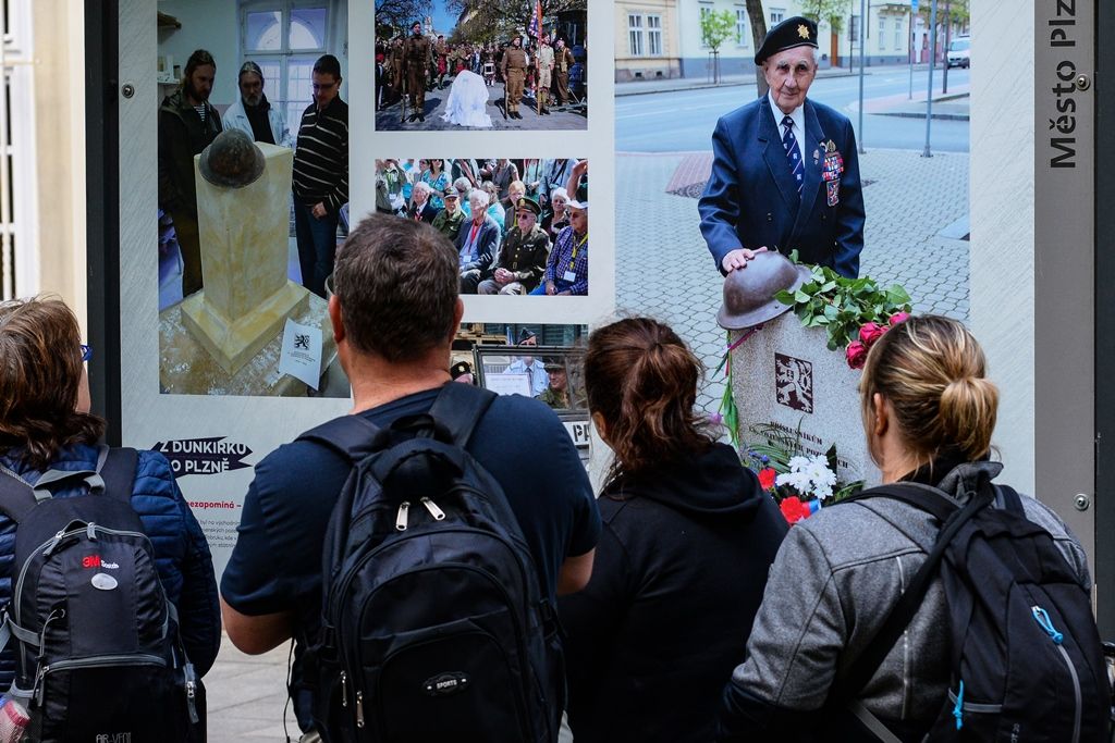 Slavnosti svobody 2019 - Vernisáž výstavy Z Dunkirku do Plzně (foto: M. Pecuch, 2.5.2019)