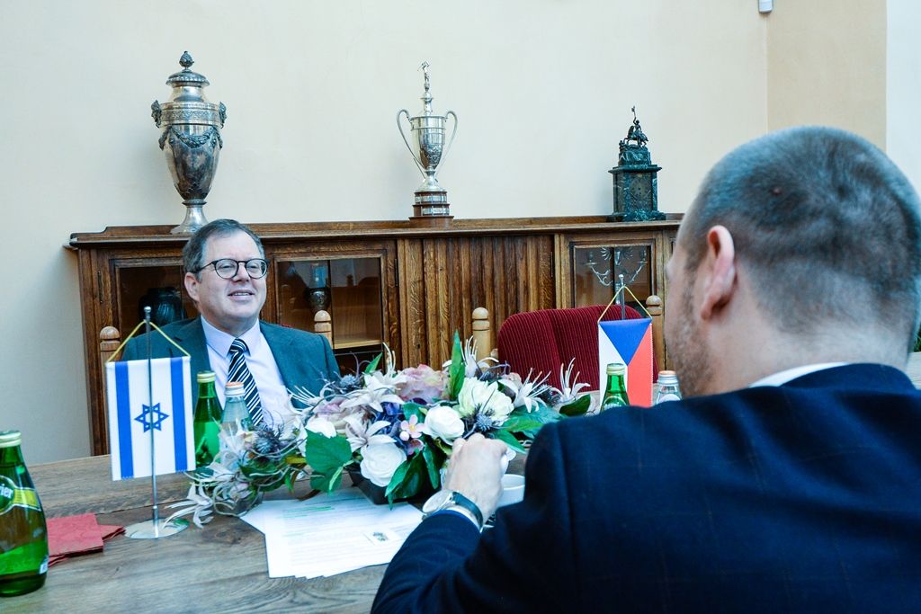 Velvyslanec Státu Izrael v ČR J. E. Daniel Meron zavítal do Plzně (foto: M. Pecuch, 3.5.2019)
