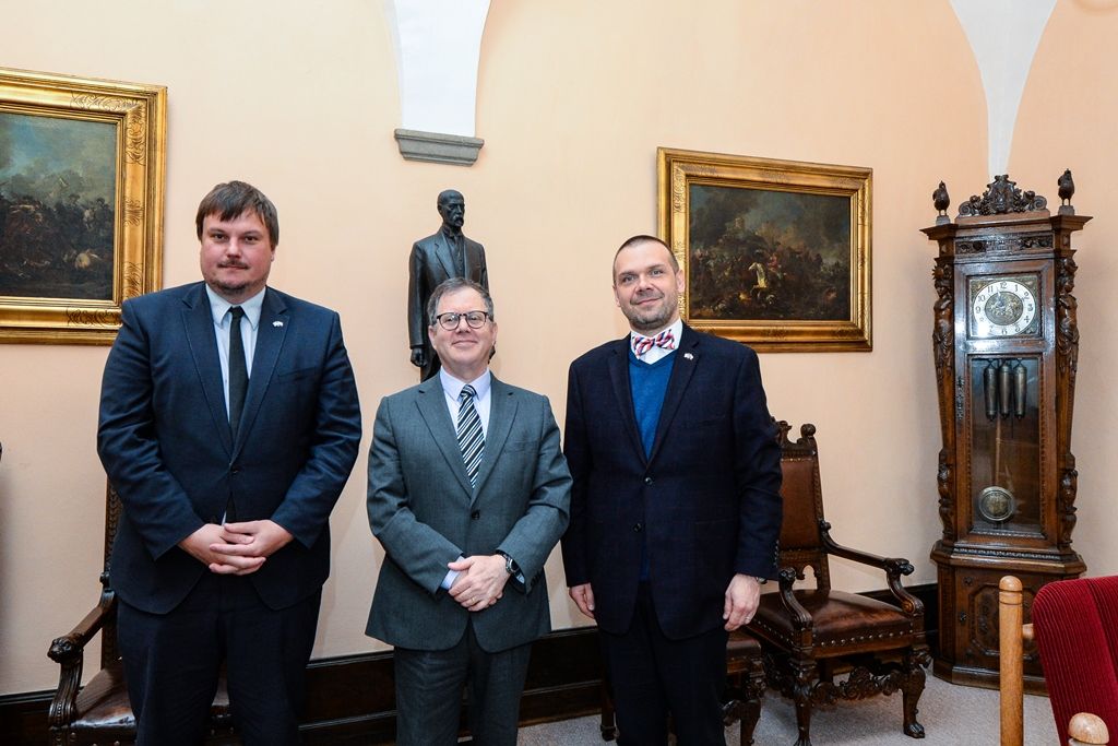 Velvyslanec Státu Izrael v ČR J. E. Daniel Meron zavítal do Plzně (foto: M. Pecuch, 3.5.2019)