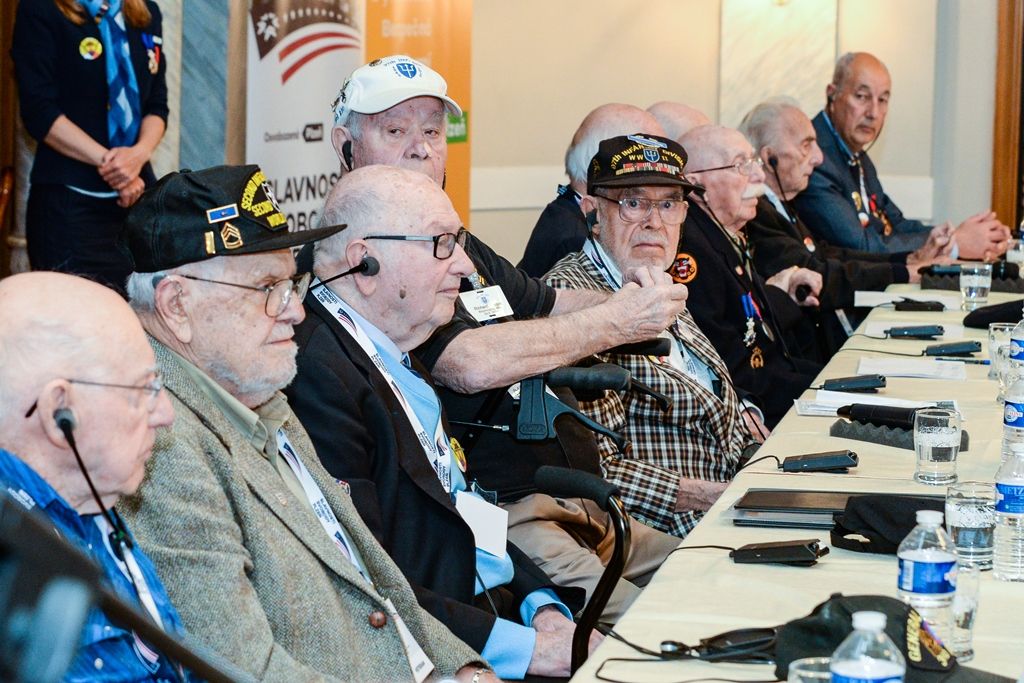 Slavnosti svobody 2019 - Beseda veteránů se studenty (foto: M. Pecuch, 3.5.2019)