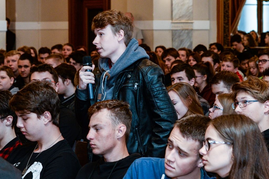 Slavnosti svobody 2019 - Beseda veteránů se studenty (foto: M. Pecuch, 3.5.2019)