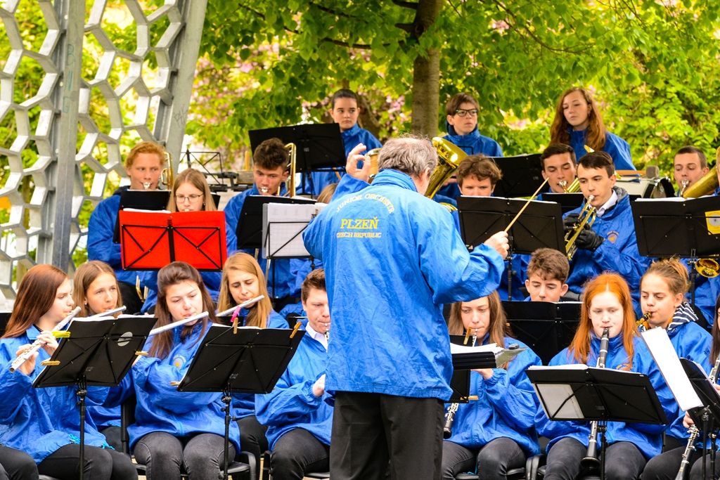 Slavnosti svobody 2019 - Pietní akt na počest padlých čs. letců z Doubravky (foto: M. Pecuch, 3.5.2019)