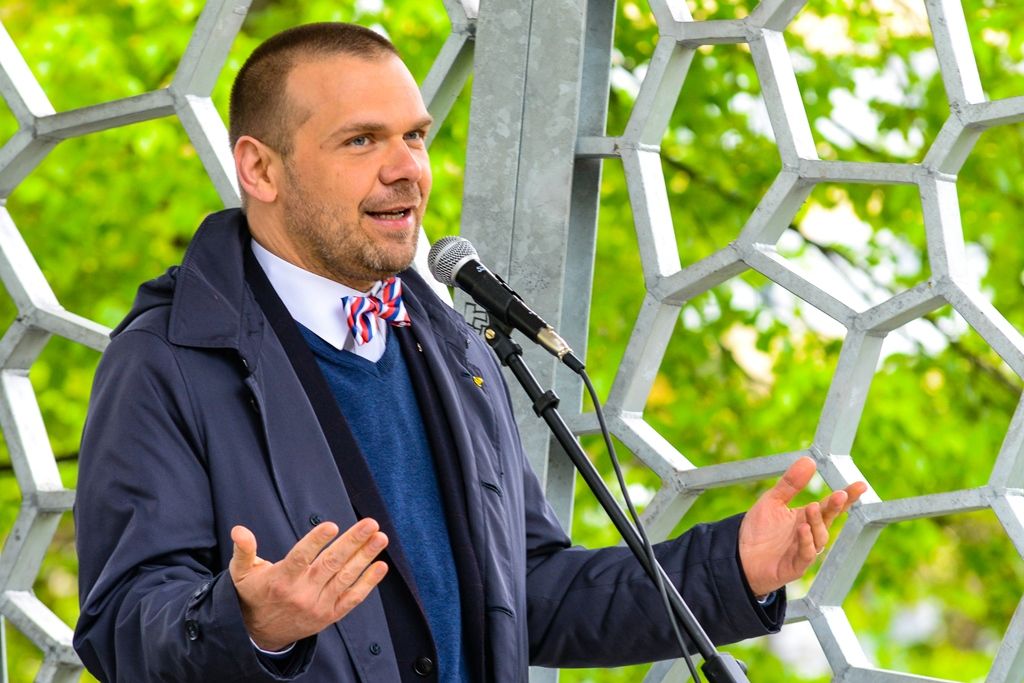 Slavnosti svobody 2019 - Pietní akt na počest padlých čs. letců z Doubravky (foto: M. Pecuch, 3.5.2019)