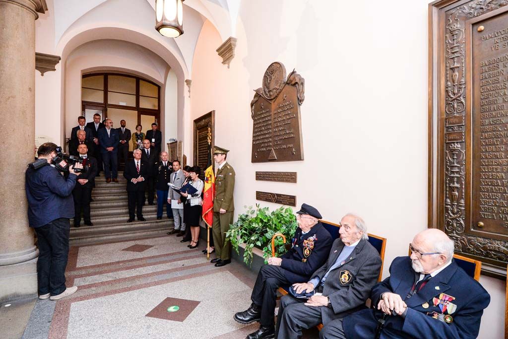 Slavnosti svobody 2019 - Setkání s velvyslanci a pietní akt na plzeňské radnici (foto: M. Pecuch, 6.5.2019)