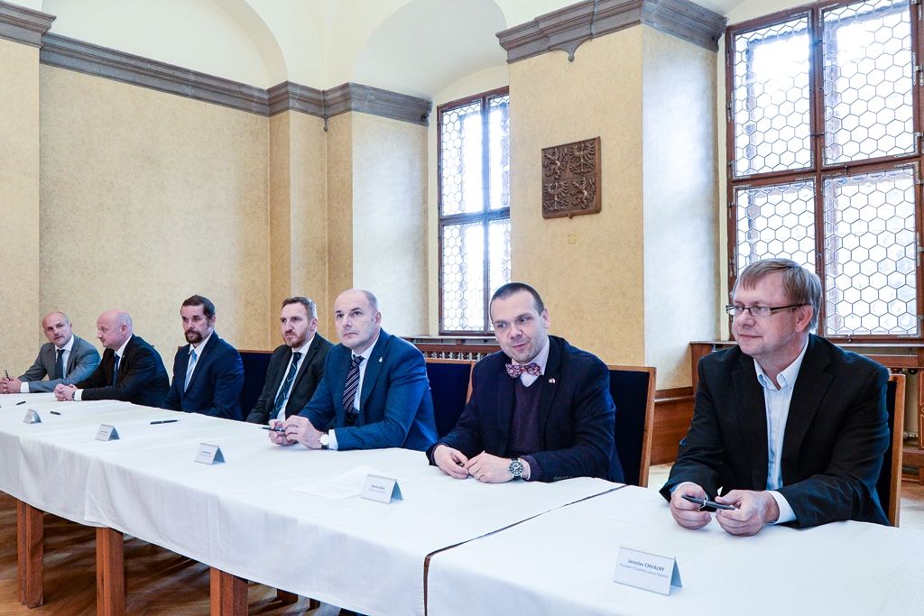 Podpis memoranda o podpoře sportovních akademií (foto: M. Pecuch, 13.5.2019)